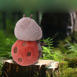 Offre Spéciale 8 pouces réaliste en peluche insecte petites mains rouge broderie ailes rond doux flou corps yeux noirs <span class=keywords><strong>coccinelle</strong></span> trucs jouet - Product Image 4
