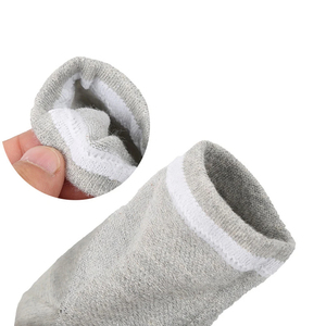 Chaussettes en coton colorées en gros, doublure anti-fissures, talon doux, élastique en silicone, hydratant pour les pieds - Product Image 4