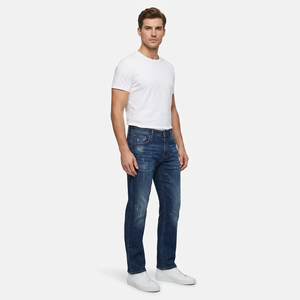 Jean décontracté pour homme grande taille, coupe droite, respirant, bleu délavé moyen, en denim uni, écologique, poids moyen, 100 % coton - Product Image 2