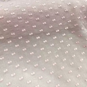 Prachtige roze kleine strik van hoogwaardige, comfortabele, aantrekkelijke zijde met uitsnijdingen voor damesavondjurk, shirt, kledingstuk, textiel. - Product Image 1