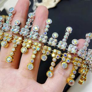 Montre à Quartz Premium en Plastique avec Chaîne de Strass Style Antique, Étanche, à Plusieurs Couches, avec Garniture à Pompons, Sans Nickel, Idéale pour les Fêtes - Product Image 3