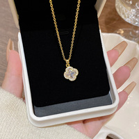Nouveau Collier Élégant en Zircon à Quatre Feuilles, Pendentif Délicat Polyvalent de Luxe Léger, Accessoire Coréen Haut de Gamme Sportif en Bambou