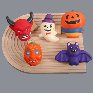 Jouet Squishy Citrouille Diable d'Halloween en Mousse PU à Remontée Lente, Anti-Stress, Jouet à Presser pour Enfants, Jouet Fidget, Vente en Gros - Product Image 3