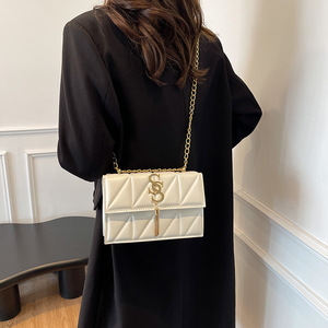 Bolso bandolera con <span class=keywords><strong>cadena</strong></span> y cremallera a la moda 2025, bolso <span class=keywords><strong>de</strong></span> hombro <span class=keywords><strong>de</strong></span> PU <span class=keywords><strong>de</strong></span> alta calidad, bolsos <span class=keywords><strong>de</strong></span> lujo para mujer, bolso <span class=keywords><strong>de</strong></span> marca famosa - Product Image 3