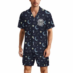 <span class=keywords><strong>Pigiama</strong></span> da <span class=keywords><strong>uomo</strong></span> in due pezzi termico <span class=keywords><strong>pigiama</strong></span> Set da salotto a manica corta <span class=keywords><strong>con</strong></span> <span class=keywords><strong>bottoni</strong></span> Top per la casa <span class=keywords><strong>con</strong></span> stampa comoda e traspirante - Product Image 2