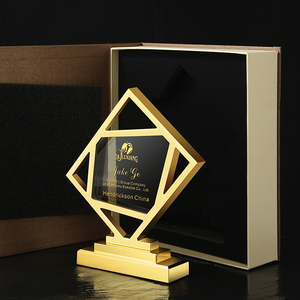 Guangzhou Trade Show Giveaways <span class=keywords><strong>Cadre</strong></span> en métal plaqué or Récompenses Trophées gravés Médailles et plaques - Product Image 5