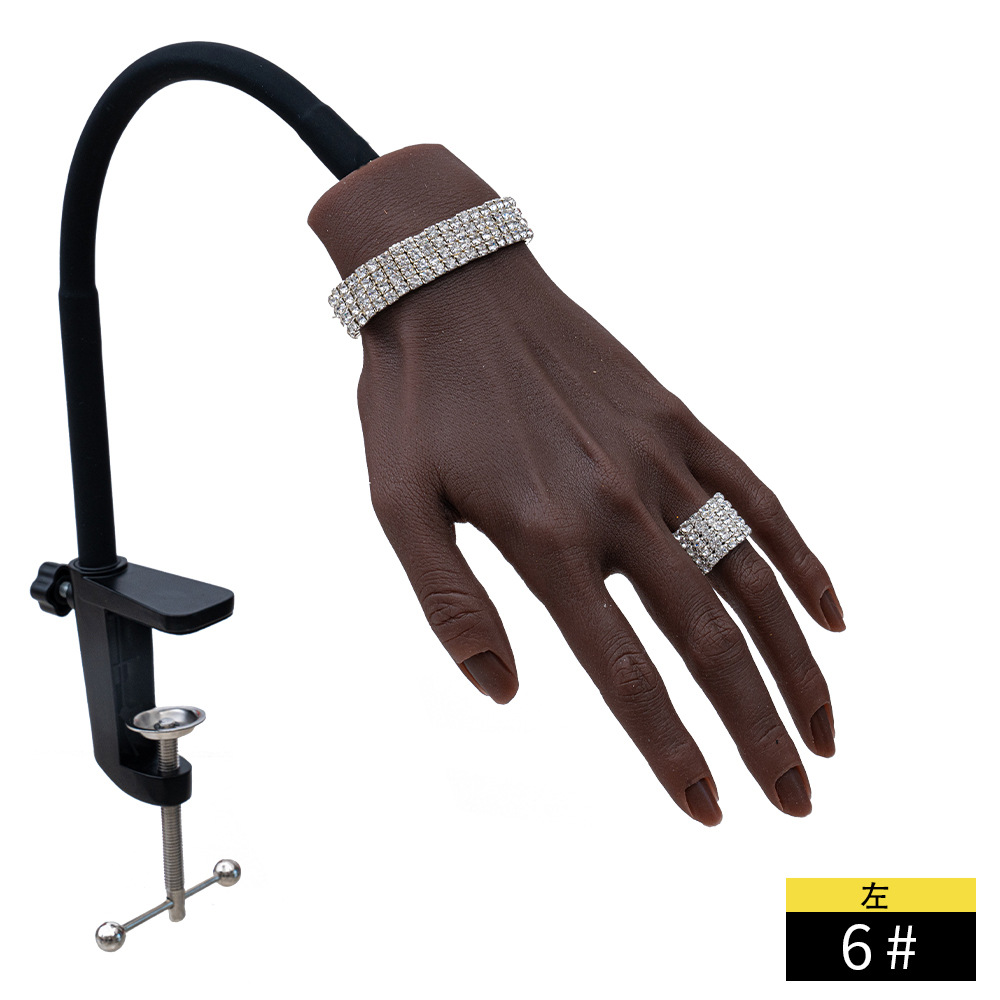 006 à gauche