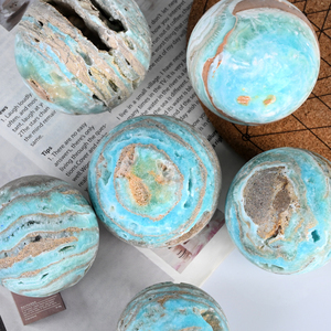 New Arrival Natural Crystal Sphere Hand Polished Sky Blue Hemimorphite Sphere Ball for Decoration - Product Image 1
