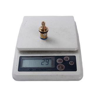 Cartucho de grifo de cobre Crane Crown de 16.7mm con válvula de apertura rápida para agua, fácil instalación - Product Image 3