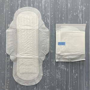 Serviettes hygiéniques jetables Cleansy, hautement absorbantes, écologiques, certifiées ISO, en coton respirant, vente en gros avec échantillon gratuit - Product Image 2