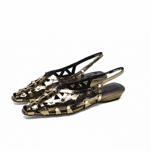 Sandalias de verano para mujer, nuevo estilo, zapatos de cuero con tachuelas, zapatos dorados para mujer, zapatos plateados para dama, tacón <span class=keywords><strong>bajo</strong></span> - Product Image 3