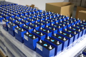 8000 Ciclo 330Ah 314Ah Mb31 3,<span class=keywords><strong>2</strong></span> V Batería de litio Lifepo4 105ah Cell 48V Stockage Solaire Paquete de batería de coche energía solar - Product Image 5