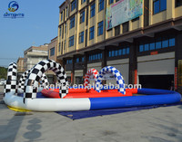 Piste de course gonflable avec impression de logo personnalisé, piste gonflable de karting quad stimulante