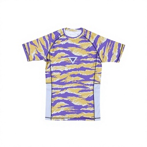 Camiseta de rendimiento personalizada para BJJ Jiu Jitsu, manga larga, compresión, absorción de humedad, para grappling. - Product Image 5