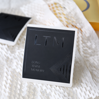 Autocollant rond personnalisé en PE avec impression UV, vernis brillant 3D, résistant à l'huile, adhésif noir mat, imperméable