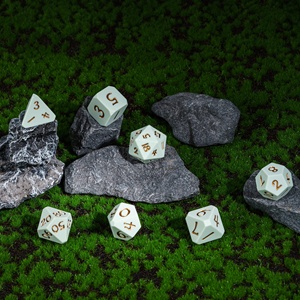 ลูกเต๋าซิลิโคน Udixi รูปทรงหลายเหลี่ยม พิมพ์โลโก้ได้ตามต้องการ สำหรับเกม RPG Dungeons and Dragons ชุดลูกเต๋า D&D - Product Image 4