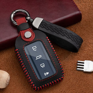 เคสหนังใส่กุญแจรถยนต์ ดีไซน์ใหม่ คุณภาพสูง ปี 2023 พร้อมพวงกุญแจน่ารัก ตกแต่งกุญแจรีโมท สำหรับรถยนต์ Tank 300 Chassis - Product Image 6