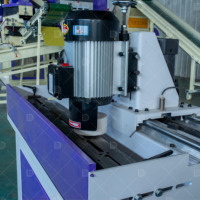 Machine de broyage automatique pour lames de concasseur, destinée aux granulateurs de plastique et aux couteaux de déchiqueteurs de métal