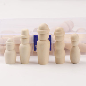 Figuras de Madera Natural de 18 cm, Juego Familiar, Muñecas de Madera Pintadas a Mano para Niños de 5 a 7 Años - Product Image 1
