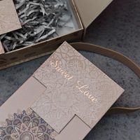 Piccola scatola regalo personalizzata in lamina d'oro con copertina a mano Design universale scatola di libri Logo personalizzabile per gioielli piccoli
