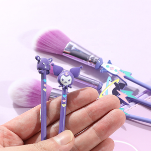 Juego de 5 Brochas de Maquillaje Kuromi con Mango Metálico y Pelo Sintético de Color Morado, Brochas de Maquillaje de Lujo Personalizadas - Product Image 3