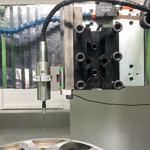 Torno CNC para Reparación de Arañazos en Llantas de Aleación con Sonda de Rubí WRC32 - Product Image 4