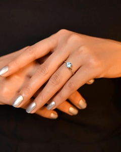 แหวนบลูทูธรูปหัวใจสีเงินสำหรับผู้หญิงชุบโรสโกลด์ดีไซน์คลาสสิกเพรียวบางสำหรับงานแต่งงานงานหมั้นหรือของขวัญ - Product Image 2