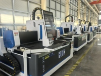 Máquina de Corte Láser de Fibra CNC Económica de 2000W 1500W para Pequeñas Empresas de Fabricación de Chapa Metálica