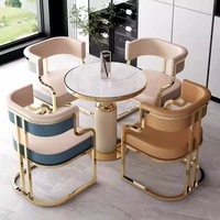 Fauteuil d'appoint moderne en cuir luxueux |   Cadre en métal doré |   Personnalisé, Prix d'usine, Vente en gros |   pour salle de jeux et hôtel
