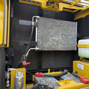 Excavatrice sur chenilles Komatsu PC160 d'occasion, 16 tonnes, 89 kW, bon état pour les travaux de construction et routiers, export - Product Image 3