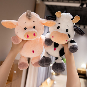 Haute qualité cochon et vache jouets en peluche mignon Animal <span class=keywords><strong>ferme</strong></span> ours en peluche vente chaude couette pour les filles fabriqué à partir de tissu de feutre de coton - Product Image 4