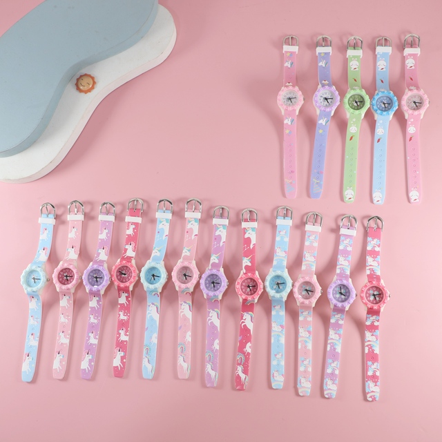 Cartoon Anime Quartz Watches for Kindergarten Pupils Custom Wholesale Children's Toy Sport Fashion Charm Features PVC Analog