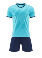 Ensemble de vêtements de football personnalisés pour hommes kit de football brodé en gros écusson en polyester respirant short en jersey sublimé club personnalisé