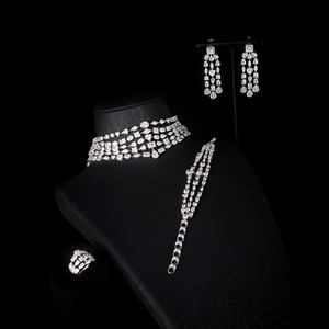 00113 Colliers ras de cou de luxe à 5 couches, ensembles de bijoux pour femmes, zircone cubique, ensemble de collier de mariée, réglable - Product Image 1