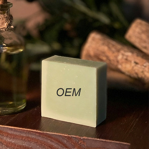 Savon artisanal de <span class=keywords><strong>Marseille</strong></span> à l'<span class=keywords><strong>huile</strong></span> <span class=keywords><strong>d</strong></span>'<span class=keywords><strong>olive</strong></span> pressée à froid, aux huiles végétales, doux et nourrissant, pour le nettoyage du visage et le bain, idéal pour l'hiver - Product Image 1