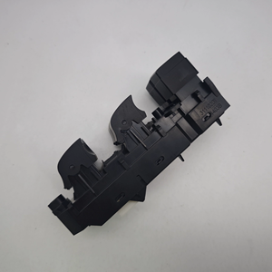 Interruptor de elevalunas de estribor delantero izquierdo 84040-0K010 - Product Image 3