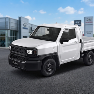 Camioneta Toyota Premium: Versátil, Robusta, Lista para Todoterreno, Ideal para Terrenos Difíciles - Product Image 2