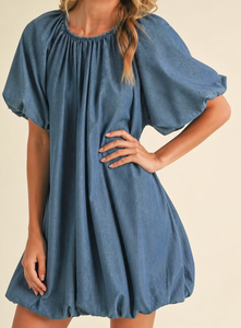 <span class=keywords><strong>Vestido</strong></span> casual mini de mezclilla lavado claro con cuello redondo fruncido, manga abullonada y dobladillo burbuja para <span class=keywords><strong>mujer</strong></span>, fabricado a medida - Product Image 2