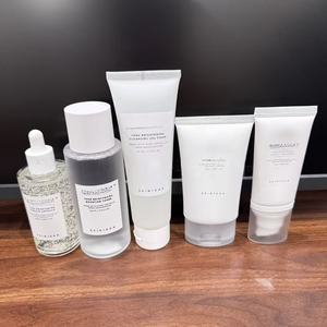 La <span class=keywords><strong>Roche</strong></span>-Posay Angel Centella Asiatica Tónico, Esencia en Ampolla, Limpiador Facial, Crema Facial, Anti-Hiccup, Leche - Product Image 1