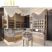 Vitrine murale de luxe pour bijouterie, meuble de magasin verrouillable en verre, présentoir à bijoux personnalisé pour la vente