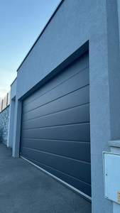 Porte da Garage automatiche in acciaio dal design moderno a misura di Budget con telecomando per ville - Product Image 3