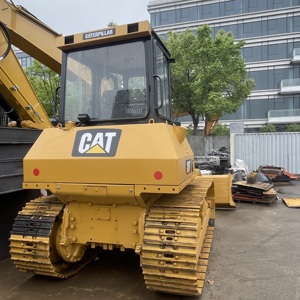 รถดันดิน CAT D5K มือสอง รถดันดินไฮดรอลิกแบบตีนตะขาบ เครื่องจักรก่อสร้างของแคตเตอร์พิลลาร์ - Product Image 4