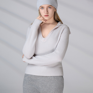 Pull en tricot décontracté à manches longues en laine pour femme, col large beige clair, col en V, idéal pour le bureau et les superpositions - Product Image 5