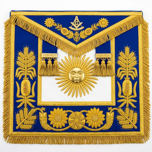 Delantal Masónico Blue Lodge, Insignia Masónica con Borlas Bordadas en Oro y Símbolo del Sol en Forma Cuadrada - Product Image 1