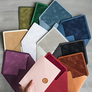 Buste con Fodera Interna in Velluto Multicolore, Buste Spesse di Lusso Vuote per Inviti di Matrimonio e Biglietti di Auguri - Product Image 2
