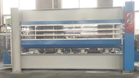 Machine de pressage à chaud pour panneaux en mousse de polyuréthane à 3 couches, pour panneaux plaqués, panneaux en bois mélaminé, panneaux stratifiés