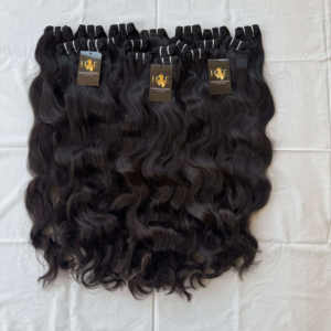 Vendeurs indiens de cheveux bruts vierges en Inde Fournisseur de cheveux humains en vison noir naturel de style vague profonde lâche - Product Image 1