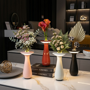 Lámpara de Escritorio LED de Lujo con Base Magnética Inalámbrica Recargable, Resistente al Agua IP54, para Decoración de Restaurantes - Product Image 1