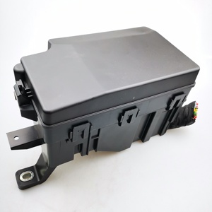 Gruppo scatola fusibili SAIC <span class=keywords><strong>MAXUS</strong></span> T60 E200X28 - Product Image 2