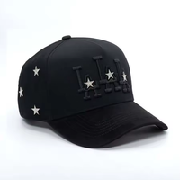 Gorra de Béisbol de Alta Calidad con Pedrería de Estrellas, Logotipo con Tachuelas, Forro de Satén, Ajustable, Estilo Urbano, Venta al Por Mayor